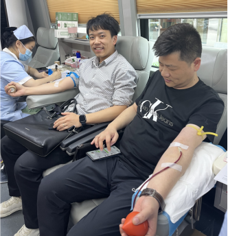 市住房保障服务中心开展无偿献血活动